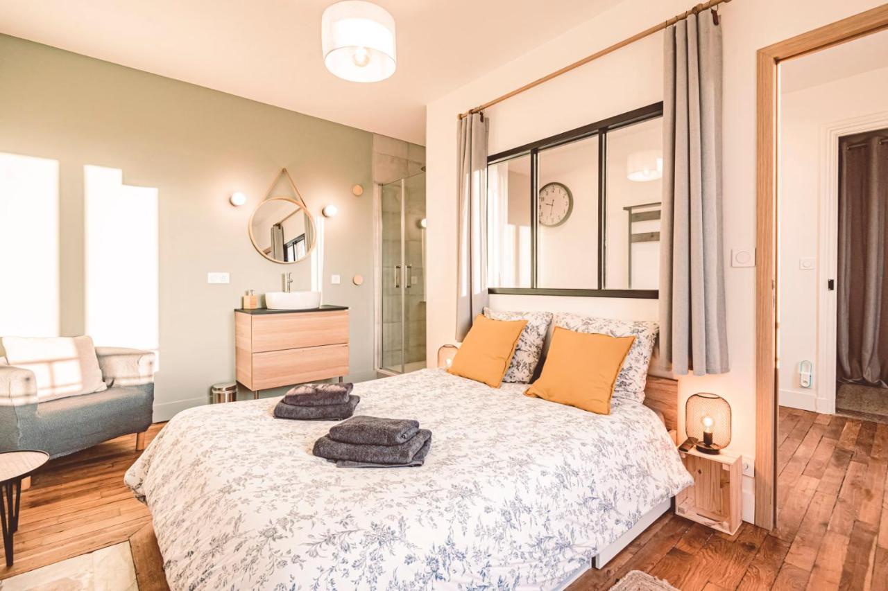 Charme de l'ancien pour cet appartement entièrement rénové dans l'hypercentre de Reims Esterno foto