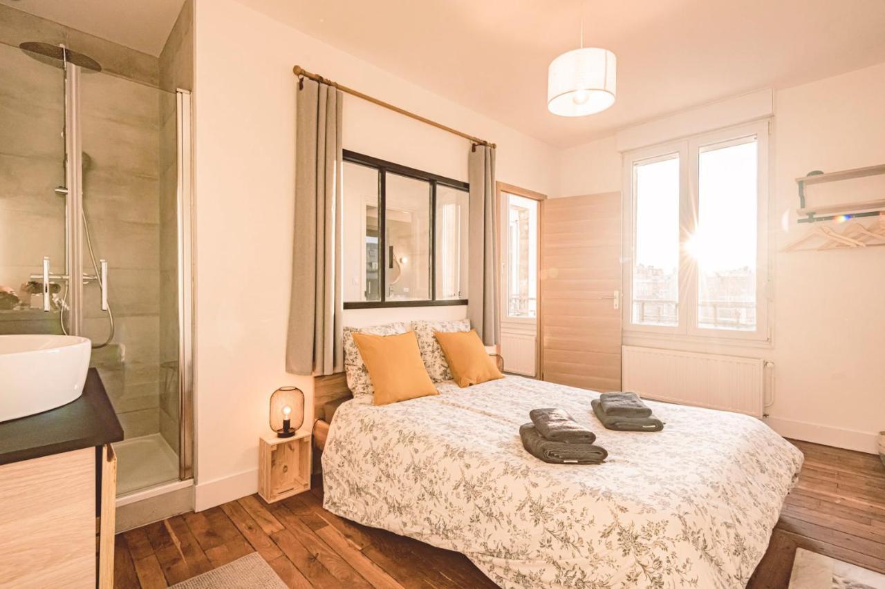 Charme de l'ancien pour cet appartement entièrement rénové dans l'hypercentre de Reims Esterno foto